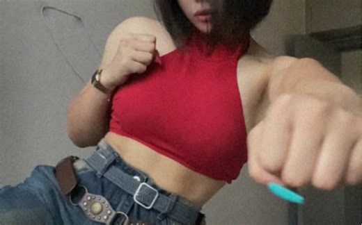 布鲁玛丽先天圣体？看这姿势就知道她强的要死！