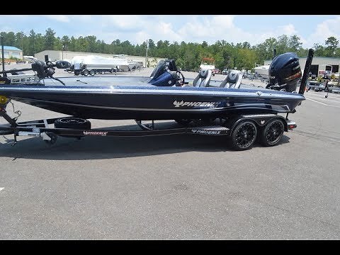 Fain Caldwell explaining the differences between the Phoenix PHX and the Pro XP