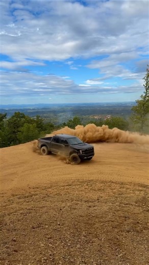 Mountain Views | ig: gregstephans_ #fordraptor #mountainview #raptorworld #4x4 #offroad