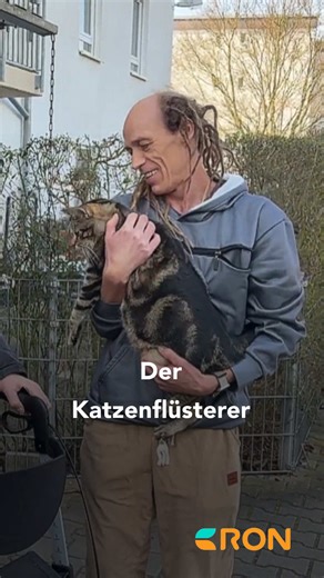 Katzen spazieren gehen in Hockenheim: Timo und seine Vierbeiner