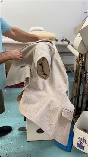 Denim and lace dry cleaners on Instagram‎: "Jacket press jacket#lovely #cleaner #life #loveit #good #goodmorning #goodday #صباح_الخير #يارب#workoutmotivation #workhard #عرب_فوتو #عراق #عراقي#مكواة #portraitphotography #polo#الحمد_لله #laundry #laundryday#iron#press#jacket#machine#drycleaners#مكوى_بخار_عامود_للستائر_والملابس_المعلقة#iron#florida#forenta"‎