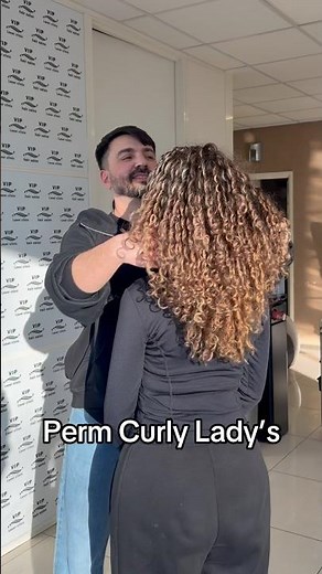 Do you like bleached long hair perm curly tutorial? #spiralcurls #naturalcurls #curlyproducts #blond