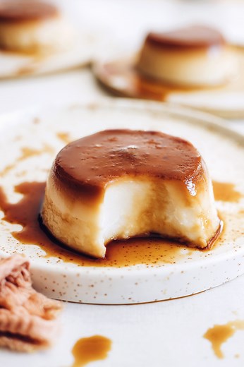 Easy Vegan Flan (No-Bake!)
