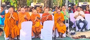 *Siam Mahal: A New Landmark in Bangkok** Hundreds of devotees...