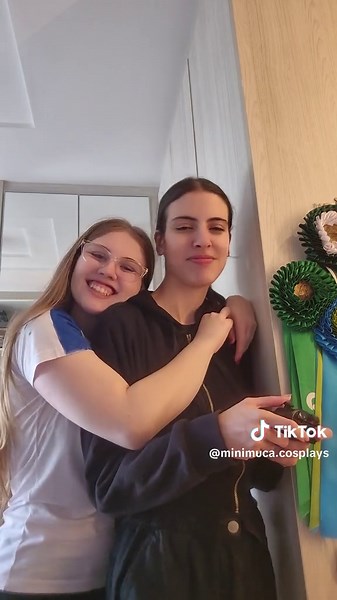 Cosplay Collaboration in Minecraft Fun