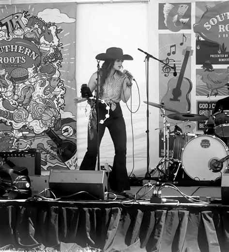Savin’, a #byrdiewilsonlive original #livemusic #byrdiewilson #countrymusic #singersongwriter