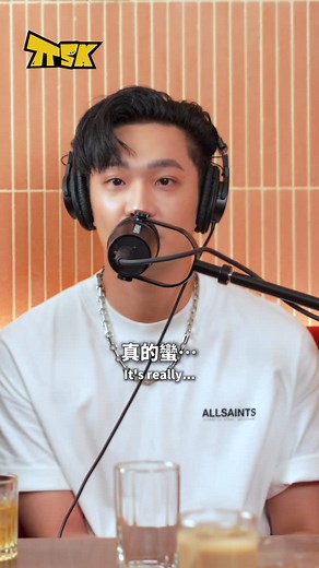 吐在巷口 Talk to Sean Ko on Instagram: "EP8｜主持人做了什麼，讓來賓如此憤怒？ feat.高胥崴 完整版20:00 YT吐在巷口 #吐在巷口 #talktoseanko #ttsk #高胥崴 #podcast"