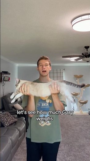 Gary might end up TWICE Kurt’s size 😭