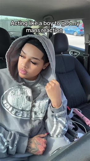 Dress up as your boyfriend.#funny #happy #usa #tiktok #funnyvideos #foryou #husbandandwife #boyfriend #couple