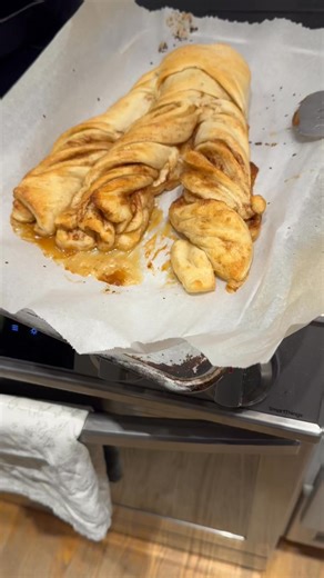 Decided to make a large batch of cinnamon buns with my pizza dough recipe just to test it out. It boiled out over the edges and now my nice clean oven is ruined. 🤨🥲😉😋 I think I rescued my cinnamon buns so it's all good! | From Dorothy’s Kitchen