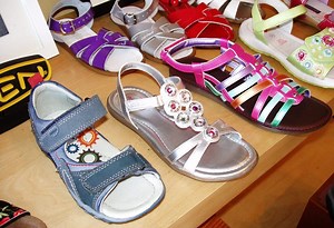 Alameda Business Spotlight: Happy Feet Children's Shoes