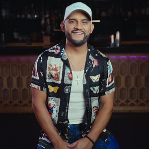 1.6K views · 114 reactions | A lot of time, effort and hard work has gone into this project and I’m excited to finally announce that my DEBUT ALBUM is OUT NOW! This is the best body of work I’ve put together with help from my team and some of my favorite songwriting buddies. Check it out now!⚡️ | Frank Ray | Facebook