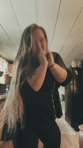 Kitchen dancing 💃🫶🌀