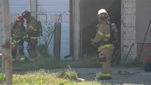 1 person dies after being critically injured in building fire in Omaha