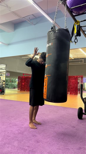 Boxing Training Videos with Hugo Naing