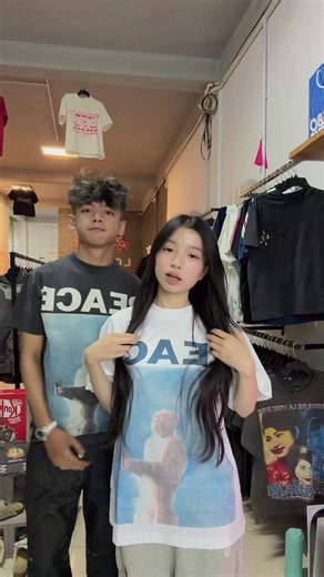 Monkey at Peace Off-white and Black tee🐒