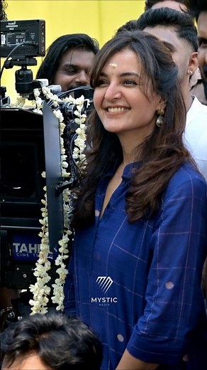 ഹാപ്പിലൂപ്പിൻ്റെ പൂജയിൽ ഹാപ്പിയായി മഞ്ജു വാര്യർ #manjuwarrier #actress #mollywood #happiloop