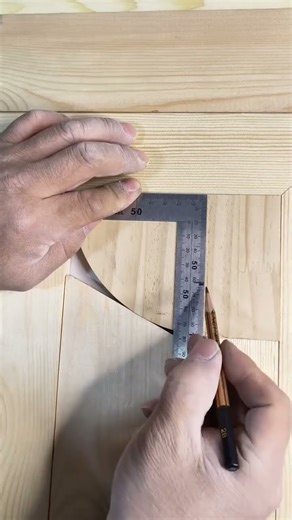 The method of drawing arcs.