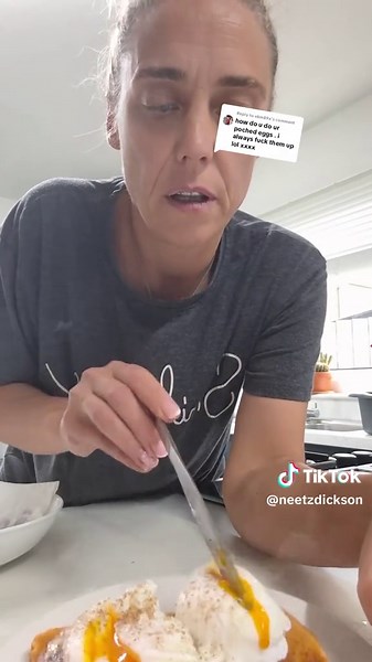 the secret to a good poached egg is fresh eggs, and they don't get much fresher than eggs from your local farmer, 😋