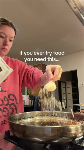 Effortless Oil Cleanup for Frying: A Family Favorite