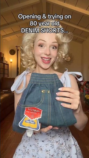 Opening & trying on 1950s shorts! 😳 #shorts