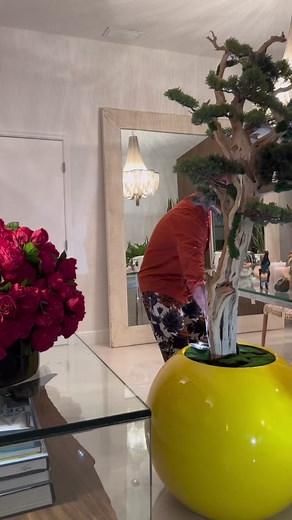 🌟 Trend Alert: The Rise of Yellow in Interior Design! 🌟 Hey design enthusiasts! Have you noticed the vibrant and sunny color taking over the world of interior design lately? That’s right, yellow is the hottest trend right now, and we’re here to spill the beans on why it’s stealing the spotlight in our homes. 🌼✨ 1️⃣ Energizing and Uplifting: Yellow is known for its ability to instantly uplift our mood and create a positive ambiance. It radiates warmth, happiness, and optimism, making it the pe