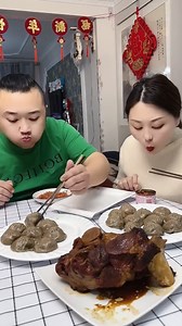 36K views · 223 reactions | Top Famous Video Million Views On TikTok Husband & Wife Eating Food Show #Food #Eating #Spicy #ChineseMukbang #Seafood #Chinese #Comedy #Prank #Meme #Happy #Amazing #Mukbang #Yummy #ASMR #Meme #Husbandandwife | Raja babu | Facebook