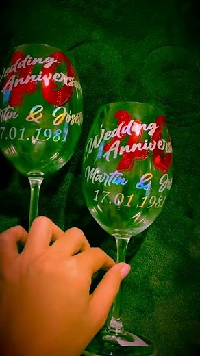 How to put vinyl adhesive on wine glasses