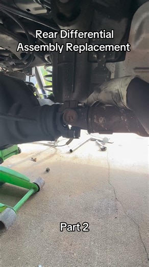 DD’S Automotive & Repairs on Instagram: "Part 2 #fypviralシ #facebookreelsviral #ddsautomotive #fyp #tahoe #chevy #differential #"