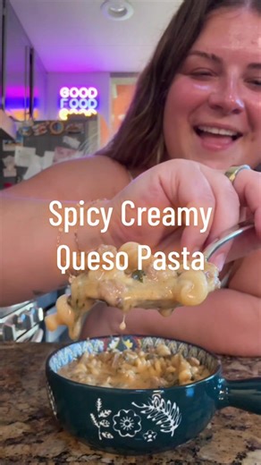 ✨ Spicy CREAMY Queso Pasta ✨ This came out even better than I was hoping, and I had HIGH hopes. Here are my best guesstimates for measurements 🥴👇🏼 1-2 T beef tallow 1.34lb ground beef 2T pickled jalapeno juice 1/3 cup chopped pickled jalapeños 1 T Serrano yellow bird hot sauce Fresh cracked black pepper (a lot) 1 t cumin 1 t onion powder 1/2 t ground mustard 1/2 t garlic powder 1/4 t chili powder 1/2 t dried parsley 1-2 T tomato paste Salt, to taste (lots) 2 big handfuls chopped spinach 4 chi