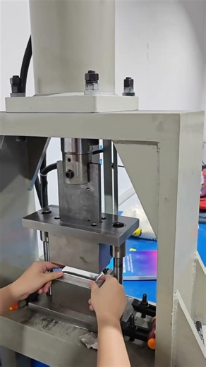 Silver Stamp Marking Tool Hydraulic Punching Machine Silver Ingot Plate Embossing