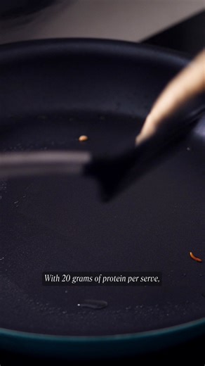 23K views · 106 reactions | This foolproof pancake recipe is a perfect way to start the weekend! It's super fluffy, gluten-free, and packed with 20g of protein per serving. Enjoy them with delicious blueberry syrup for a delightful combo! Recipe is in the comments  | Plantbaes | Facebook