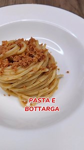Spaghetti con la bottarga e ingrediente segreto. #uomosenzatonno #staytuna #pasta | L'uomo senza tonno