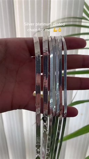 Silver platinum plated chain for men.💪👌 #whitefeathersjewellery #silver #silverchain #chain #chainstyle ##mensstyle #fashion #trend #trending #silverlover #chainlover #platinumplated #viral