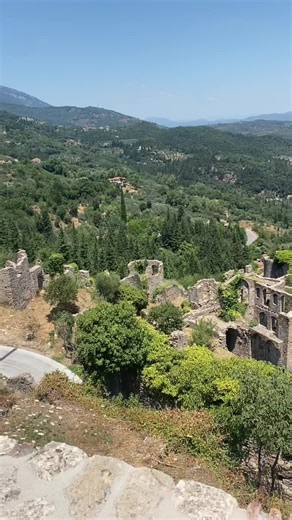 Exploring Mystras: A Journey Through Byzantine History