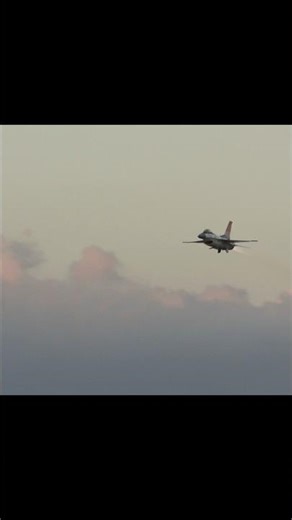 Incredible High Speed Pass. F-16 Demo Team Thanks Our Veterans From The Cockpit.