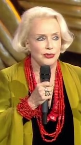 « Le cinéma est sans aucun doute la plus belle histoire de ma vie ». Ces mots sont ceux de Micheline Presle sur la scène de la 29e Cérémonie des César lorsqu’elle a reçu un César d’Honneur pour l’ensemble de sa carrière. « Falbalas » de Jacques Becker, « Boule de suif » de Christian-Jaque, « Le Diable au corps » de Claude Autant-Lara, ou encore « Beauté Institut », « France Boutique », ainsi que dans « Tu veux ou tu veux pas » de sa fille Tonie Marshall, Micheline Presle était une figure embléma