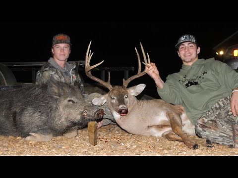 MONSTER Whitetail deer SMOKED in Mississippi! BIG DELTA 10 point!!