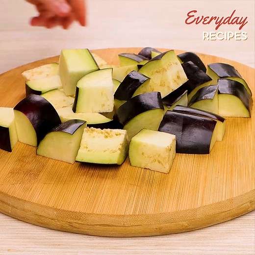 If you don't know how to cook eggplant, this recipe is very easy and delicious. | Everyday Recipes