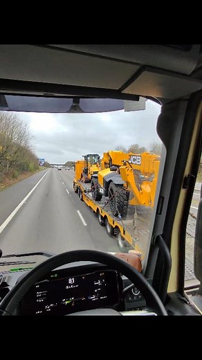 Caught this JCB truck cruising down the M40 today — fully loaded with brand new equipment on the trailer. The whole setup looked mint and ready for action! Always love seeing these machines out on the road. 💪 #TruckSpotter #TruckSpotter #JCB #TruckSpotting #M40 #HaulageLife #TruckerLife #UKTrucking #HeavyHaulage #OnTheRoad #TruckLovers #HaulageUK #JCBTruck #SpotOfTheDay | Adam Mctasney