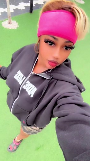 EMIEZ APARTMENT AND HOTEL Hotel Apartment Rooftop Pool 24/7Electricity Security/mopo Netflix/Prime Wifi PS 4/5 balcony for relaxation Fully equipped kitchen House Keeping We're offering special discounts for bookings made Monday through Thursday during our off-peak season. Whether you're looking for a cozy room or a spacious apartment, we've got you covered. Book your stay with us and enjoy reduced rates on all accommodations.