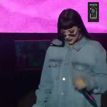 mucha data CAZZU (concierto)