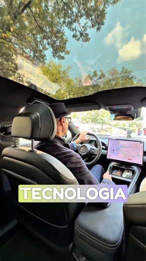 Zeekr: tecnologia avanzata e guida sicura con head-up display e lidar