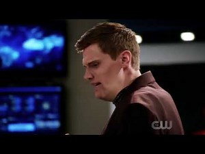 Ralph Discovers His Shapeshifter Abilities | The Flash 4x13 | True Colours