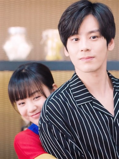 POV: When your parents deliberately show affection in front of you.🤭 #cdrama #weizheming #huyixuan #UNFORGETTABLELOVE #HXSDLLBW