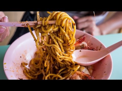 Singapore Food Tour at Old Airport Road Hawker Food Centre - Hokkien Fried Mee & Toa Payoh Rojak!