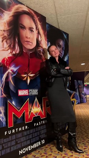 Brie Larson just surprised a screening of #TheMarvels in Times Square, with a special guest appearance from Samuel L. Jackson!? #Disney100 #CaptainMarvel #Marvel