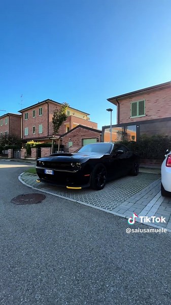 Explore the Power of Dodge Challenger and Hellcat