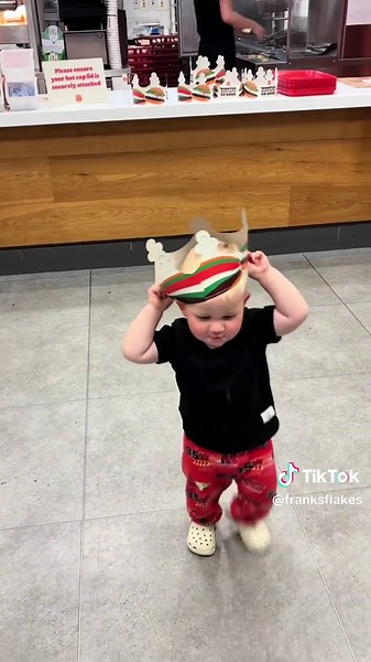 We’ve been keeping a secret 👀 Back in September we picked up our second ice cream van and have spent the time getting it ready for the reveal 🤩 All that’s left to do is get the new menus ready 🍦 @pidsignz #New #Transit #IceCreamVan #Whitby #Morrison