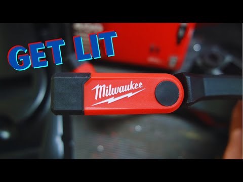 Quick Look at the Milwaukee REDLITHIUM™ USB 400L Neck Light